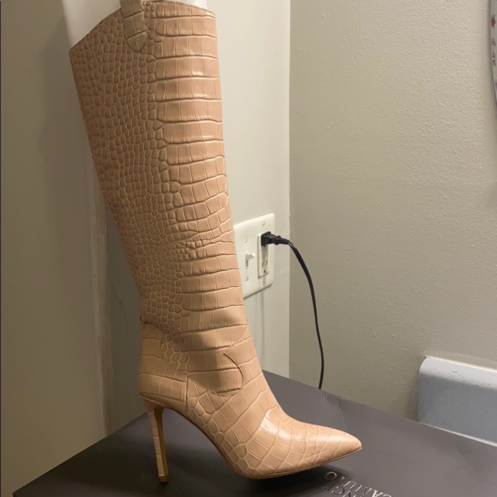 Vince camuto boots